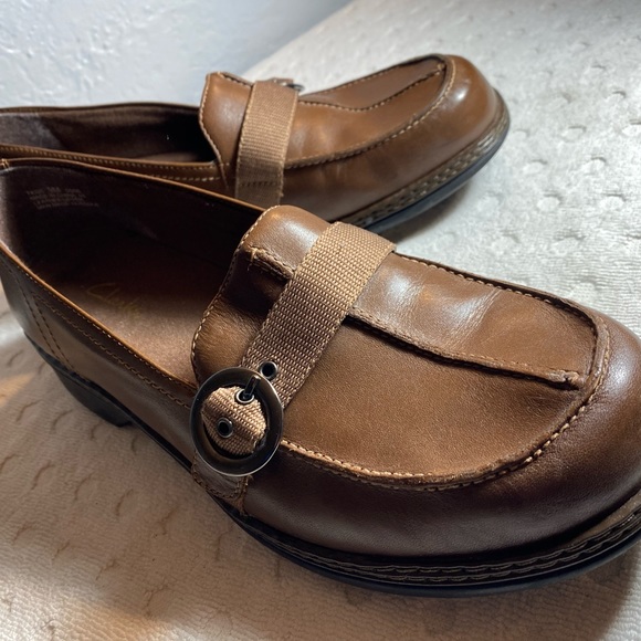 Clarks Womens Brown Leather Slip On Loafers With nylon Buckle Strap Shoes - Picture 10 of 16